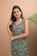 Kaajh Women's Green Sleeveless Printed Kurta Pant Set - Distacart