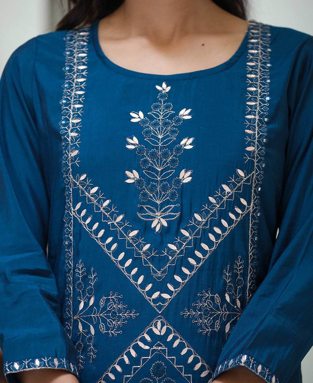 Kaajh Women's Navy Blue Embroidered Silk Kurta Sharara Set With Kota Doria Dupatta - Distacart