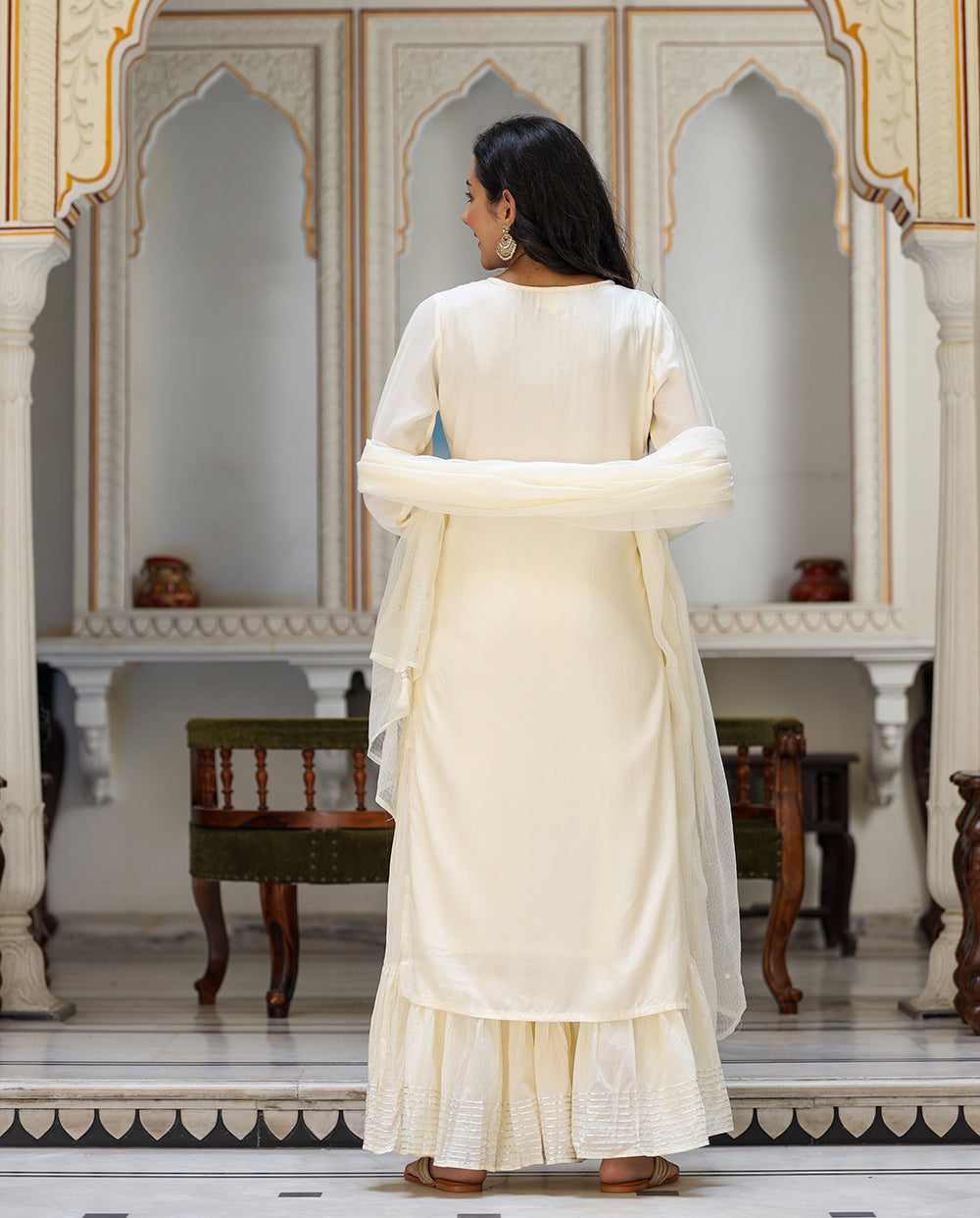 Kaajh Women's Off White EmbroideOff White Silk Kurta Sharara Set With Kota Doria Dupatta - Distacart