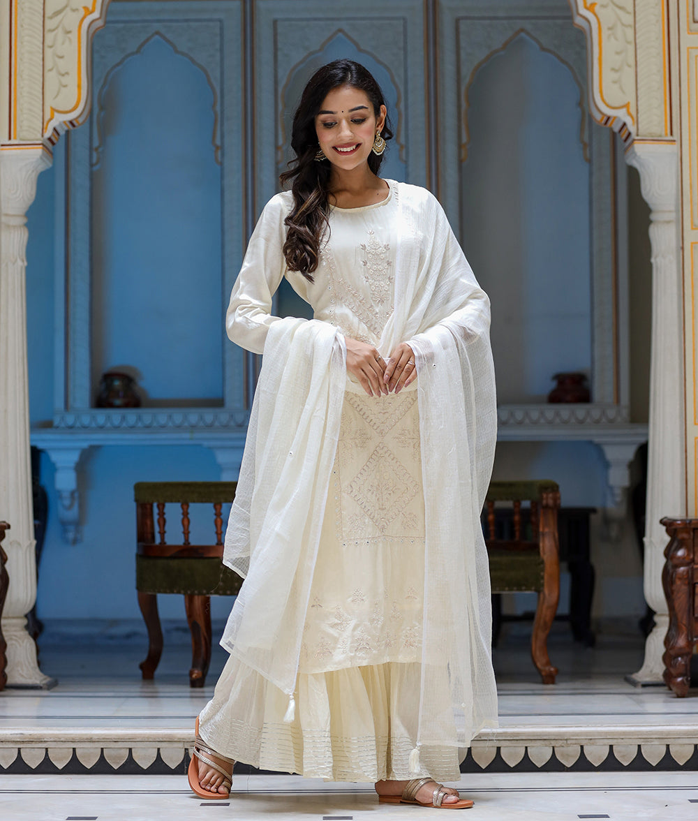 Kaajh Women's Off White EmbroideOff White Silk Kurta Sharara Set With Kota Doria Dupatta - Distacart