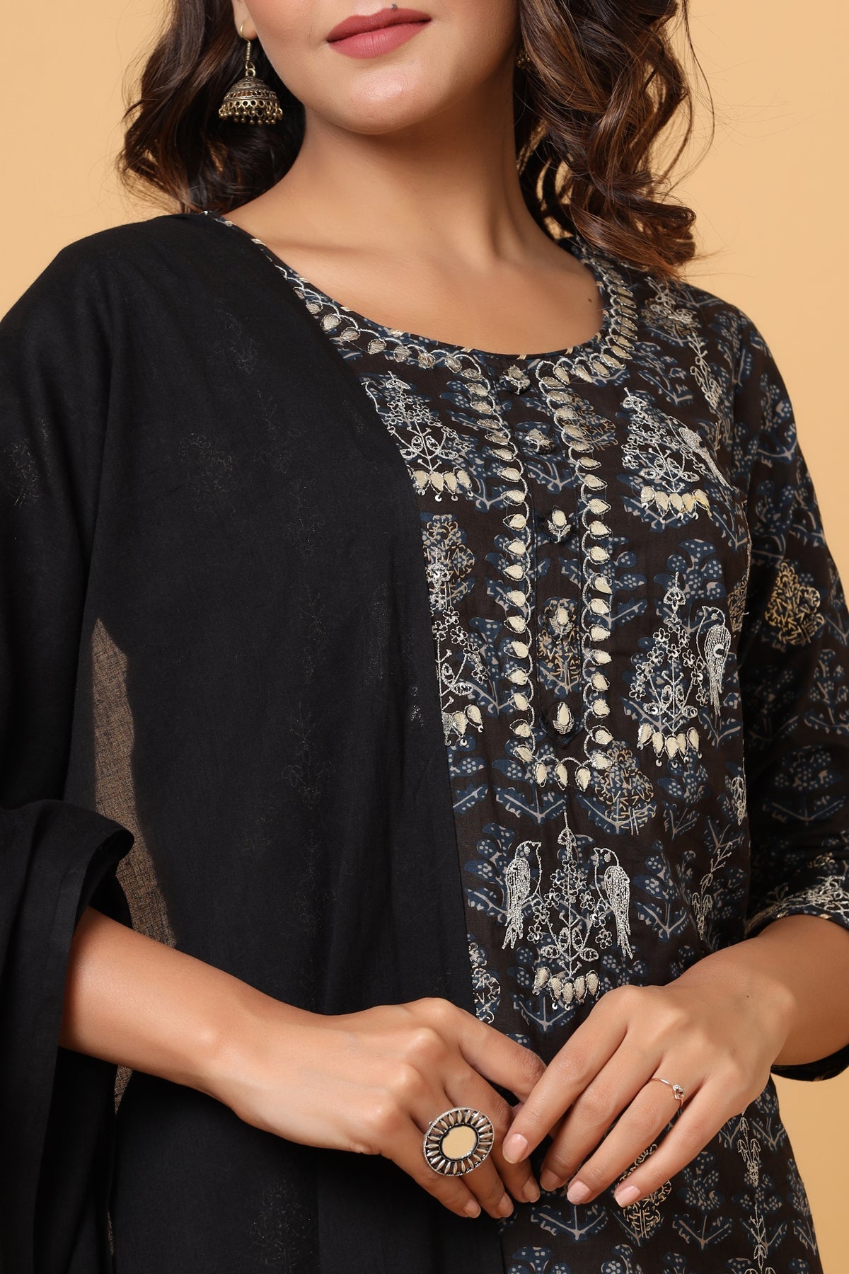 Kaajh Women's Black Zari Embroidery Printed Suit Set - Distacart