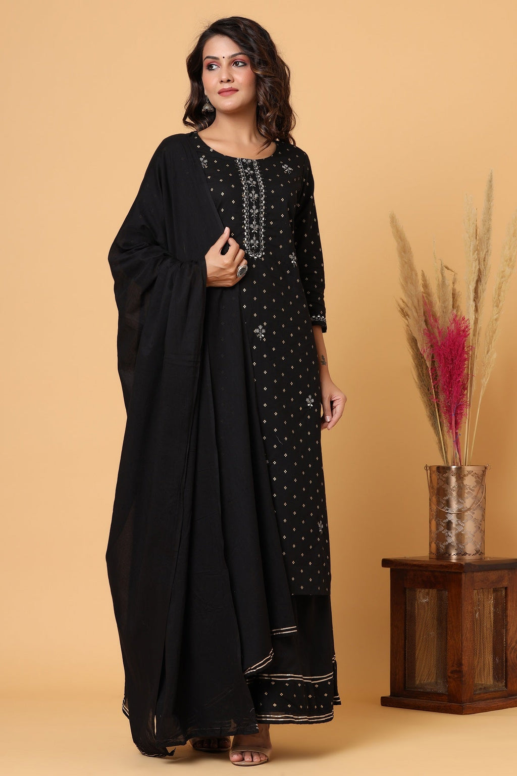 Kaajh Women's Black Gold Print Suit Set - Distacart