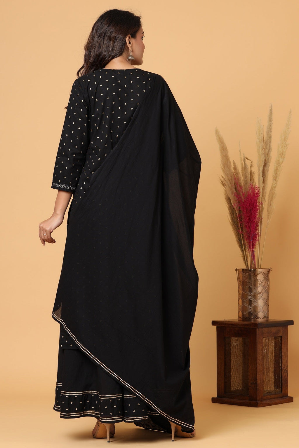 Kaajh Women's Black Gold Print Suit Set - Distacart