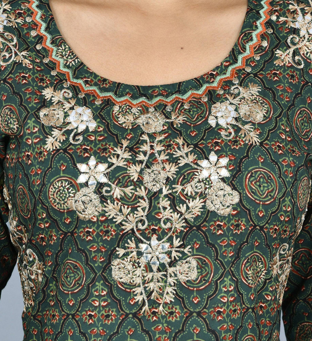 Kaajh Women's Green Zari Embroidery Anarkali Kurta - Distacart