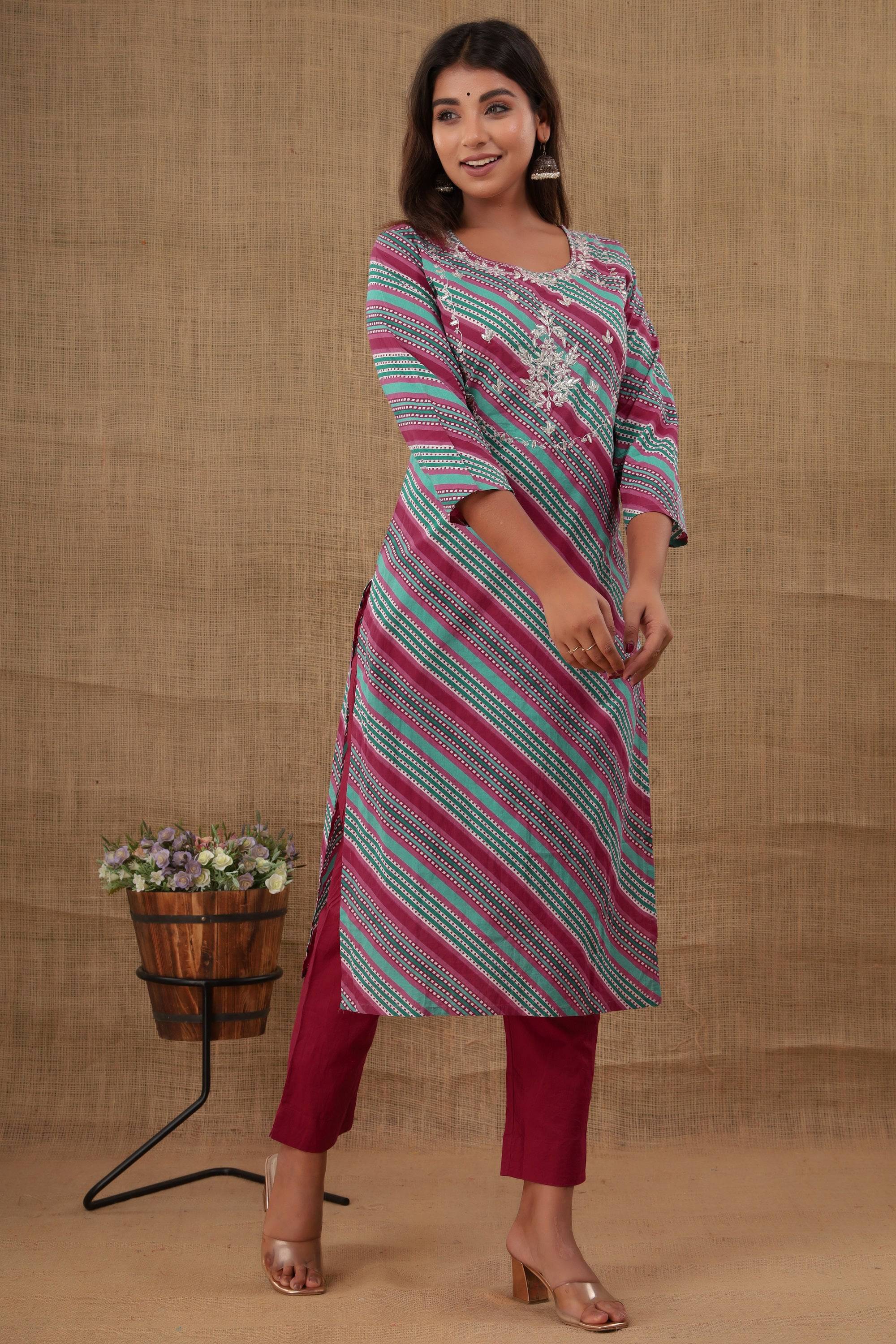 Kaajh Women's Maroon Lahariya Cotton Kurta Pant Set - Distacart