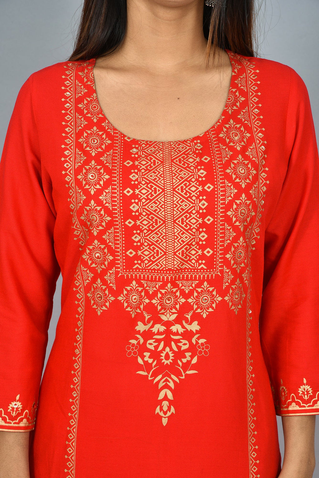 Kaajh Women's Red Gold Printed Kurta Pant Set - Distacart
