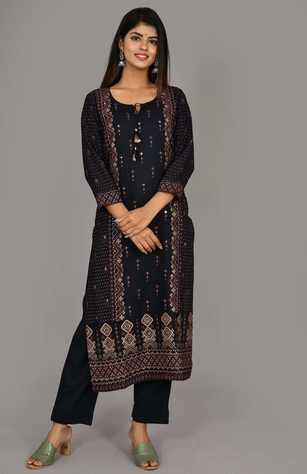 Kaajh Women's Blue Gold Printed Kurta Pant Set - Distacart