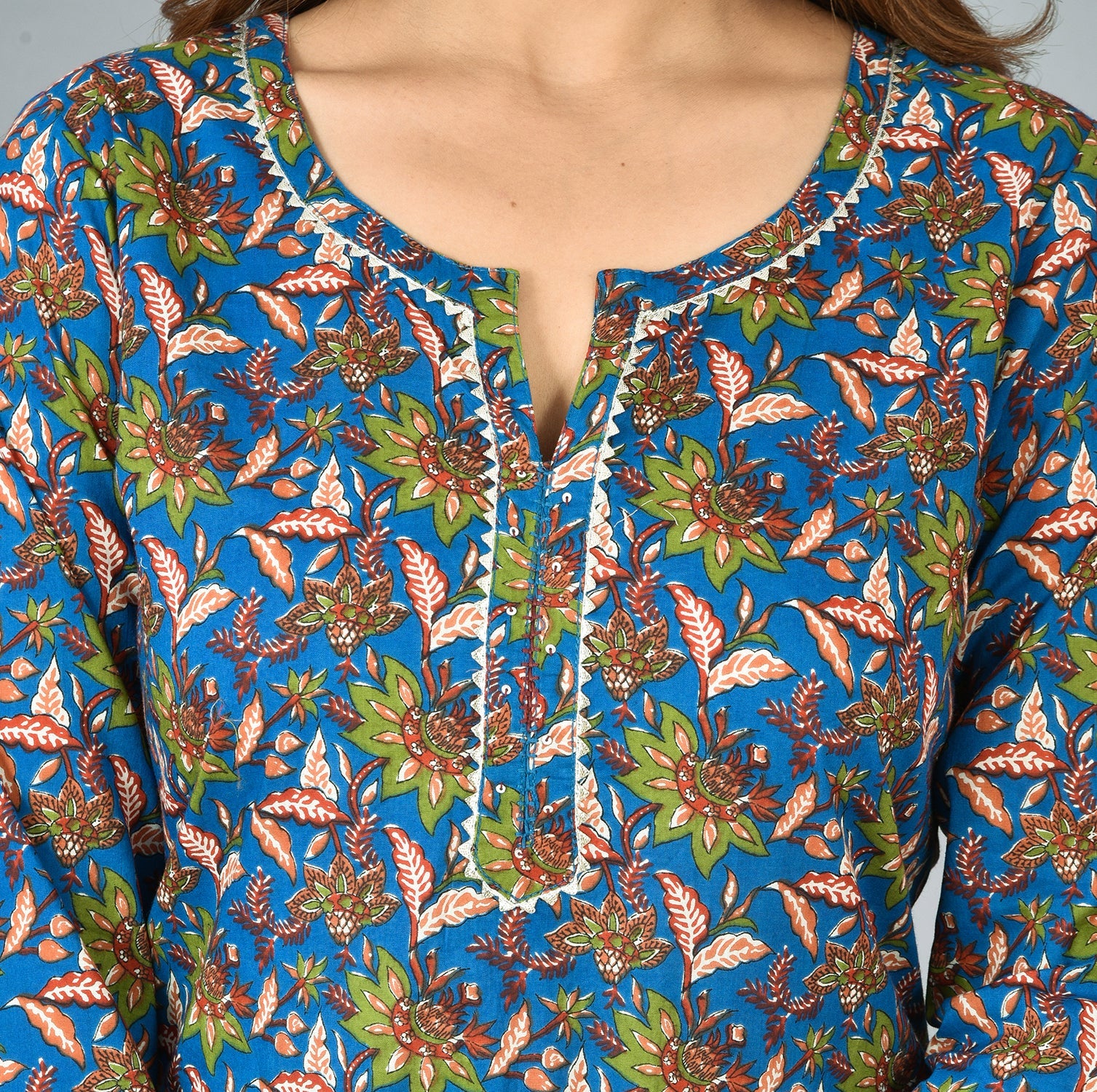 Kaajh Blue Floral Print Cotton Suit Set For Women - Distacart