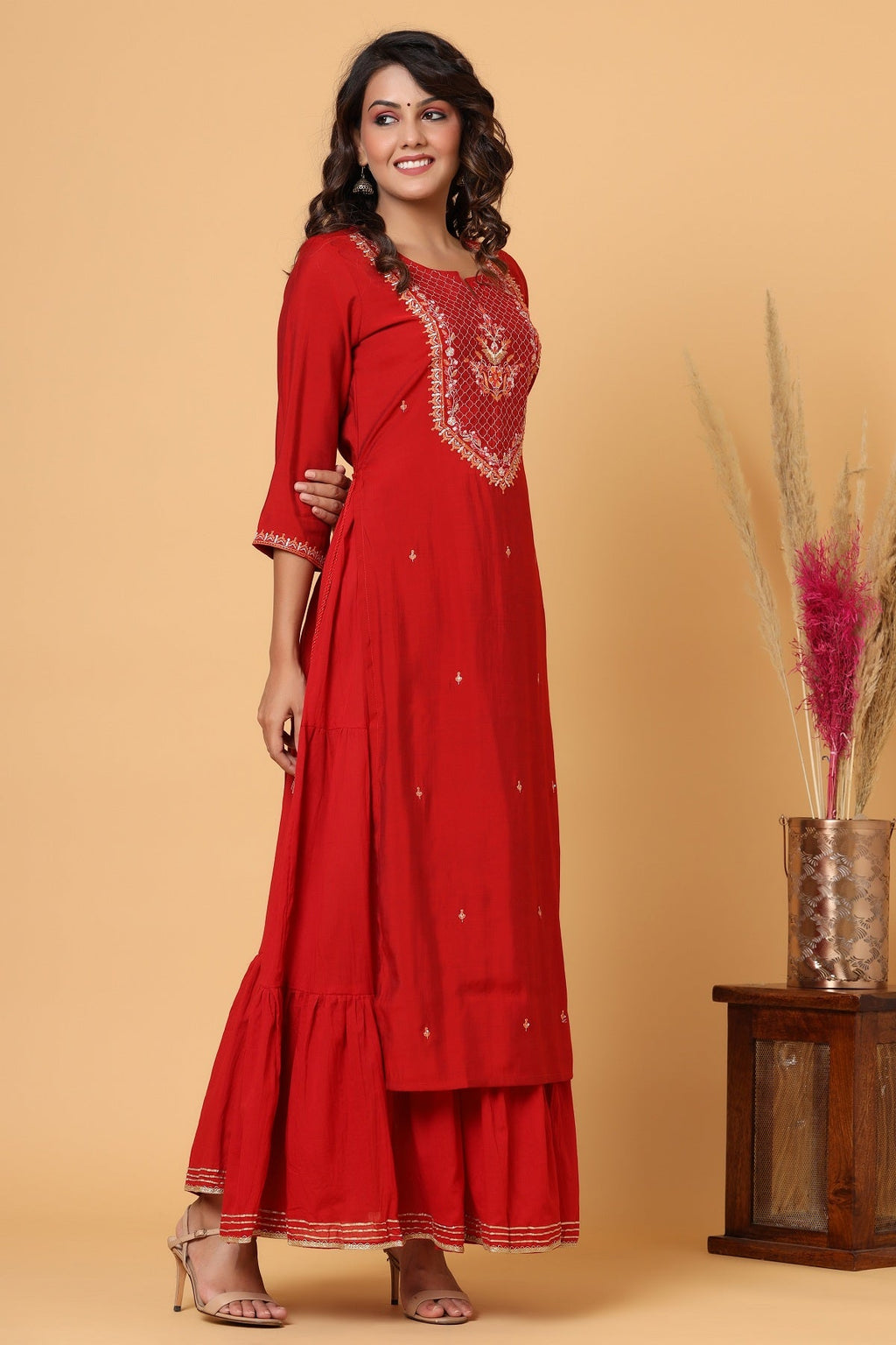 Kaajh Women's Red Embroidery Chanderi Ethnic Kurta - Distacart