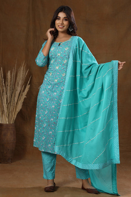 Kaajh Green Floral Print Suit Set For Women