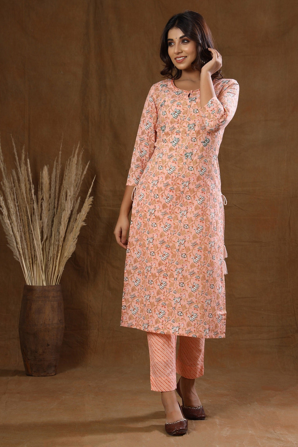 Kaajh Women's Pink Floral Print Beautiful Suit Set - Distacart