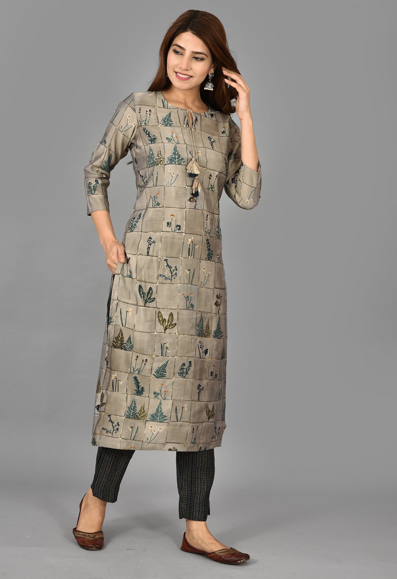 Kaajh Women's Grey Floral Printed Modal Kurta Pant Set - Distacart