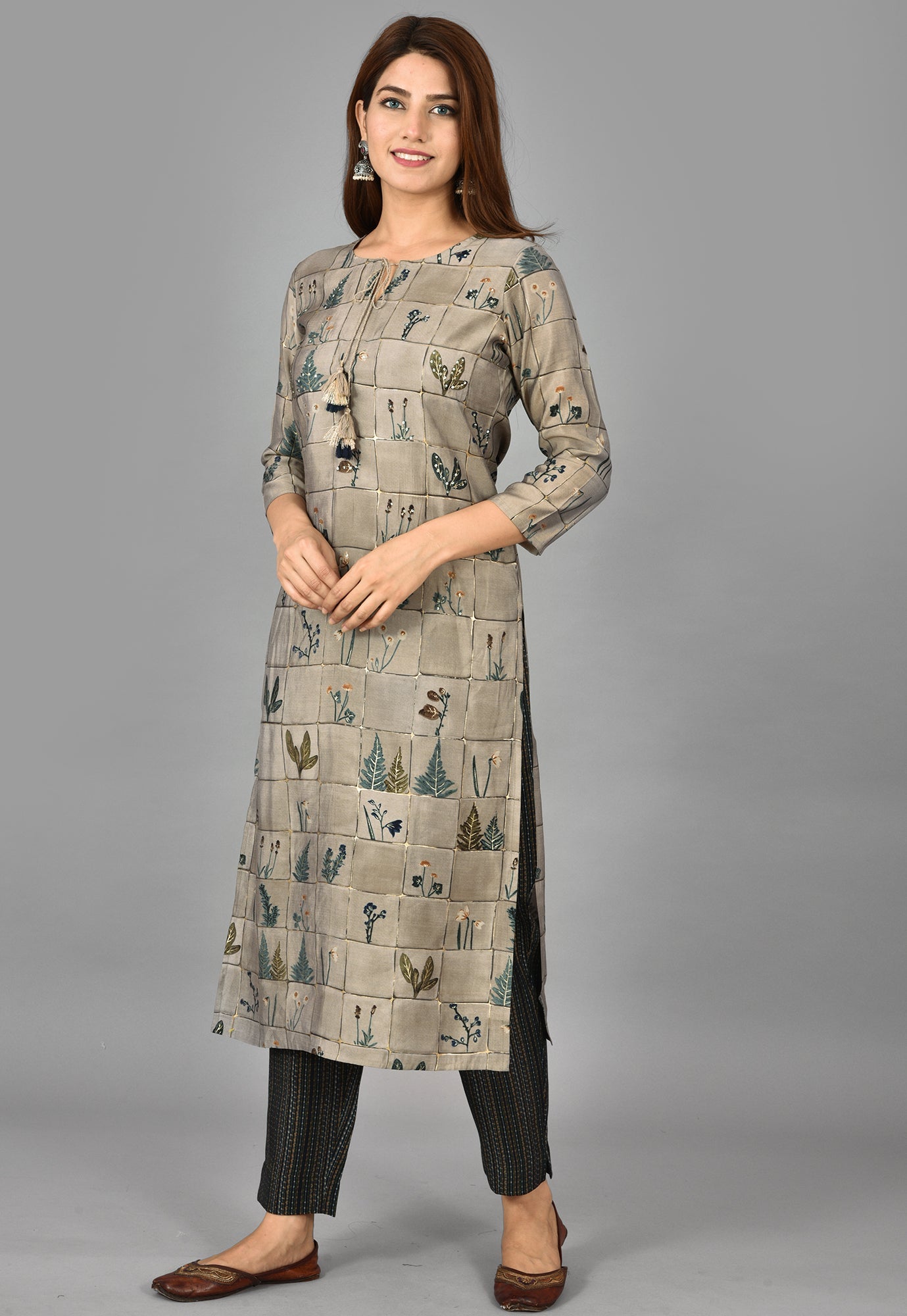 Kaajh Women's Grey Floral Printed Modal Kurta Pant Set - Distacart