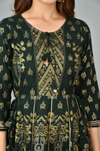 Kaajh Women's Green Gold Print Rayon Kurta - Distacart