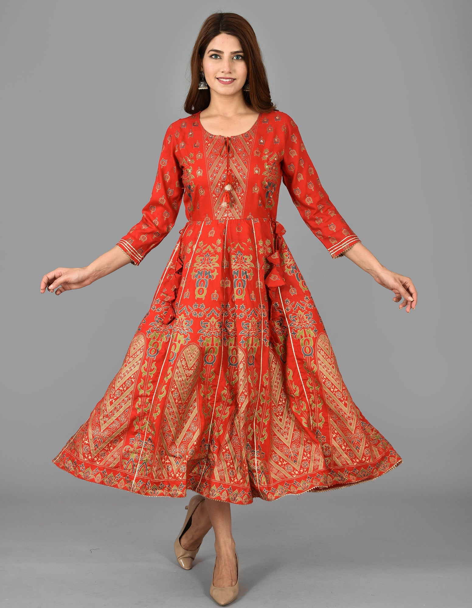 Kaajh Women's Red Gold Print Rayon Kurta - Distacart