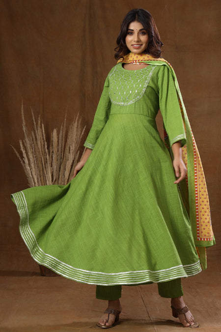 Kaajh Women's Green Mirror Embroidery Anarkali Suit Set