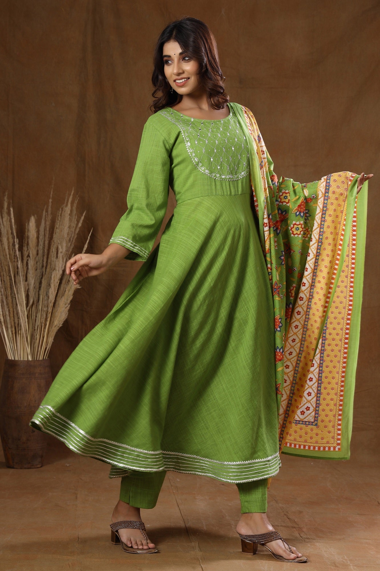 Kaajh Women's Green Mirror Embroidery Anarkali Suit Set - Distacart