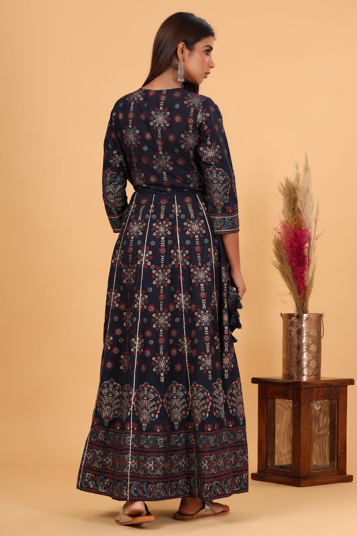 Kaajh Women's Blue Gold Printed Embellishment Anarkali Kurta - Distacart