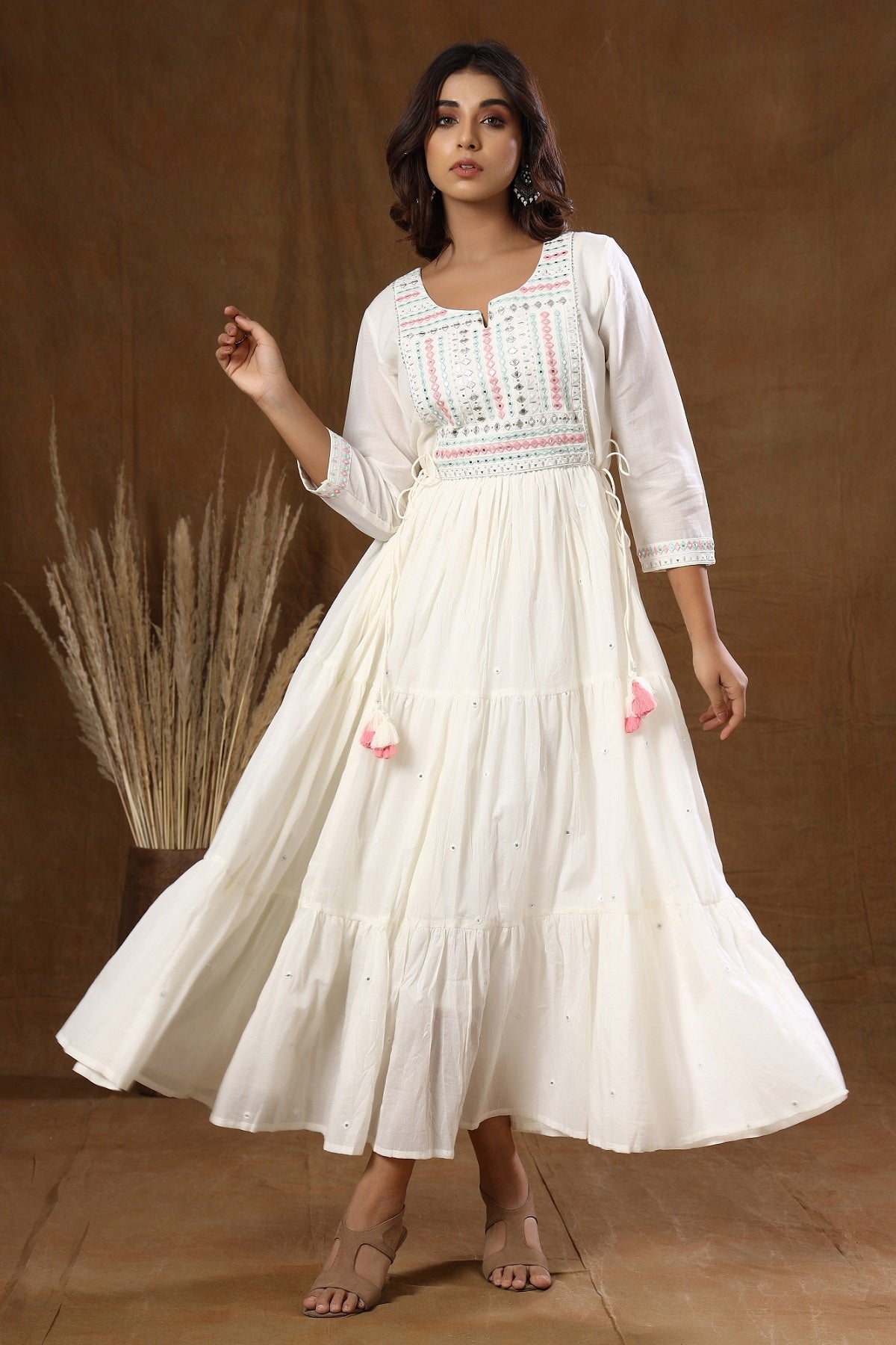 Kaajh Women's White Mirror Embellishment Anarkali Kurta - Distacart
