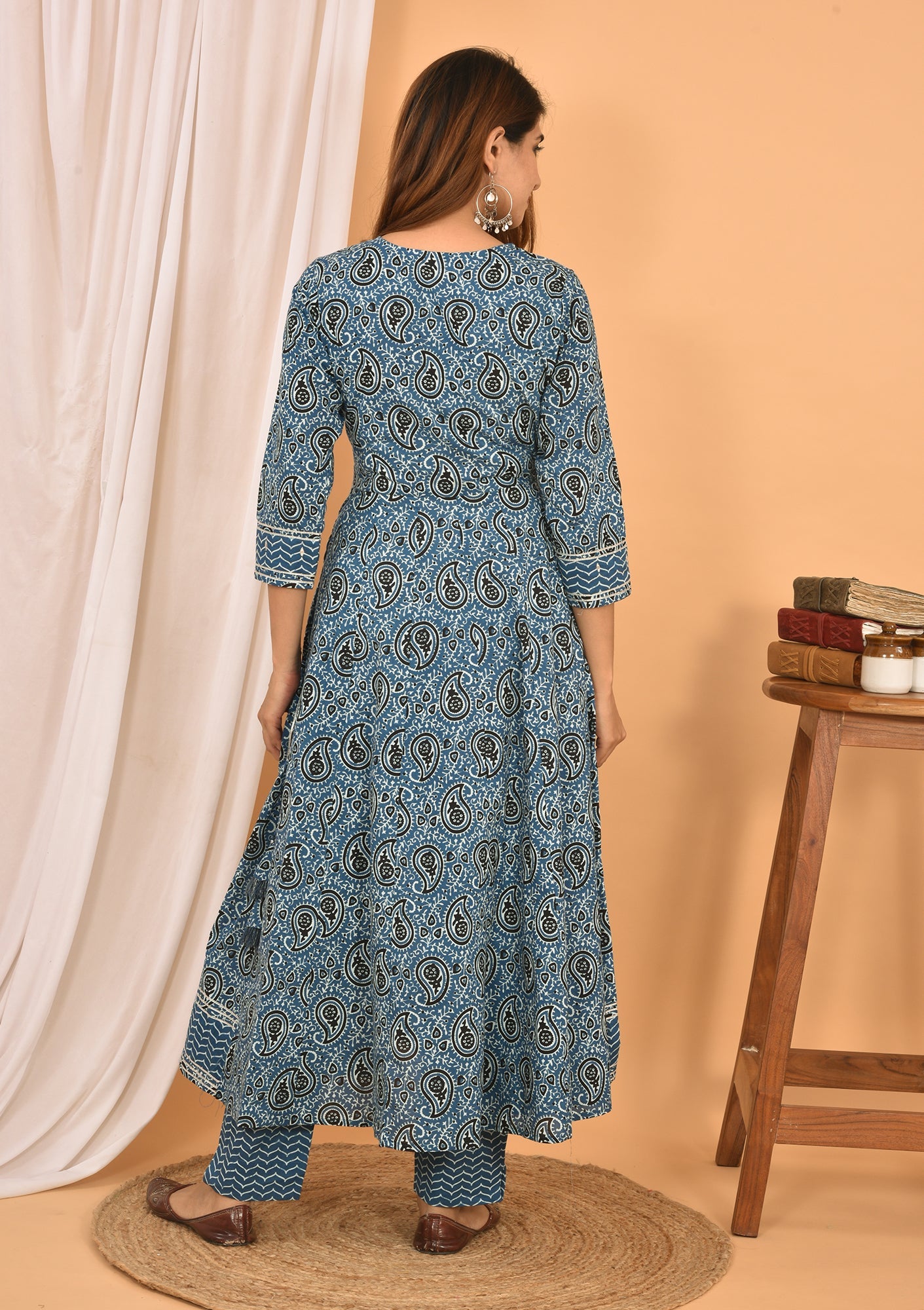 Kaajh Women's Blue Embellished Anarkali Suit Set - Distacart