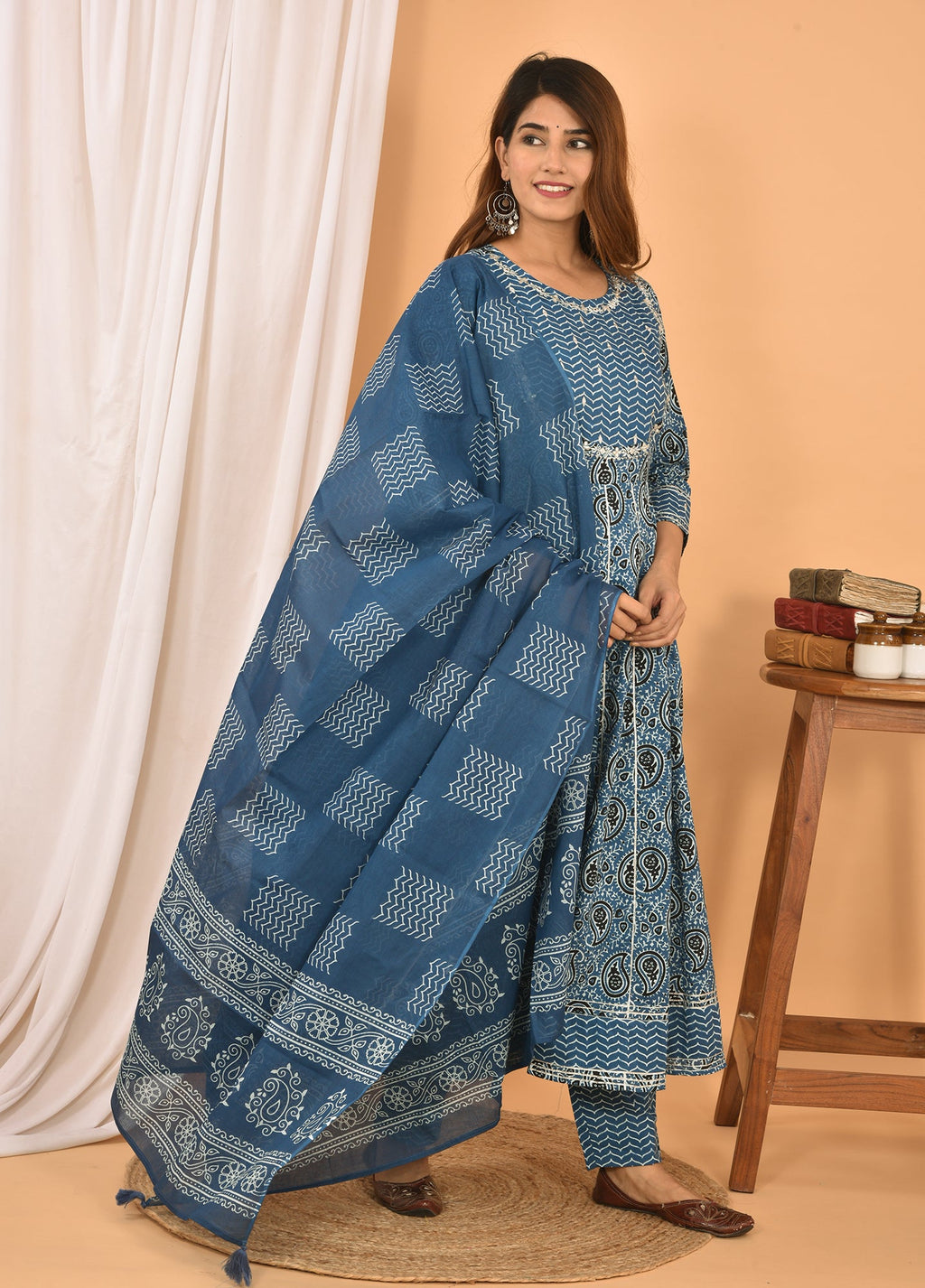 Kaajh Women's Blue Embellished Anarkali Suit Set - Distacart