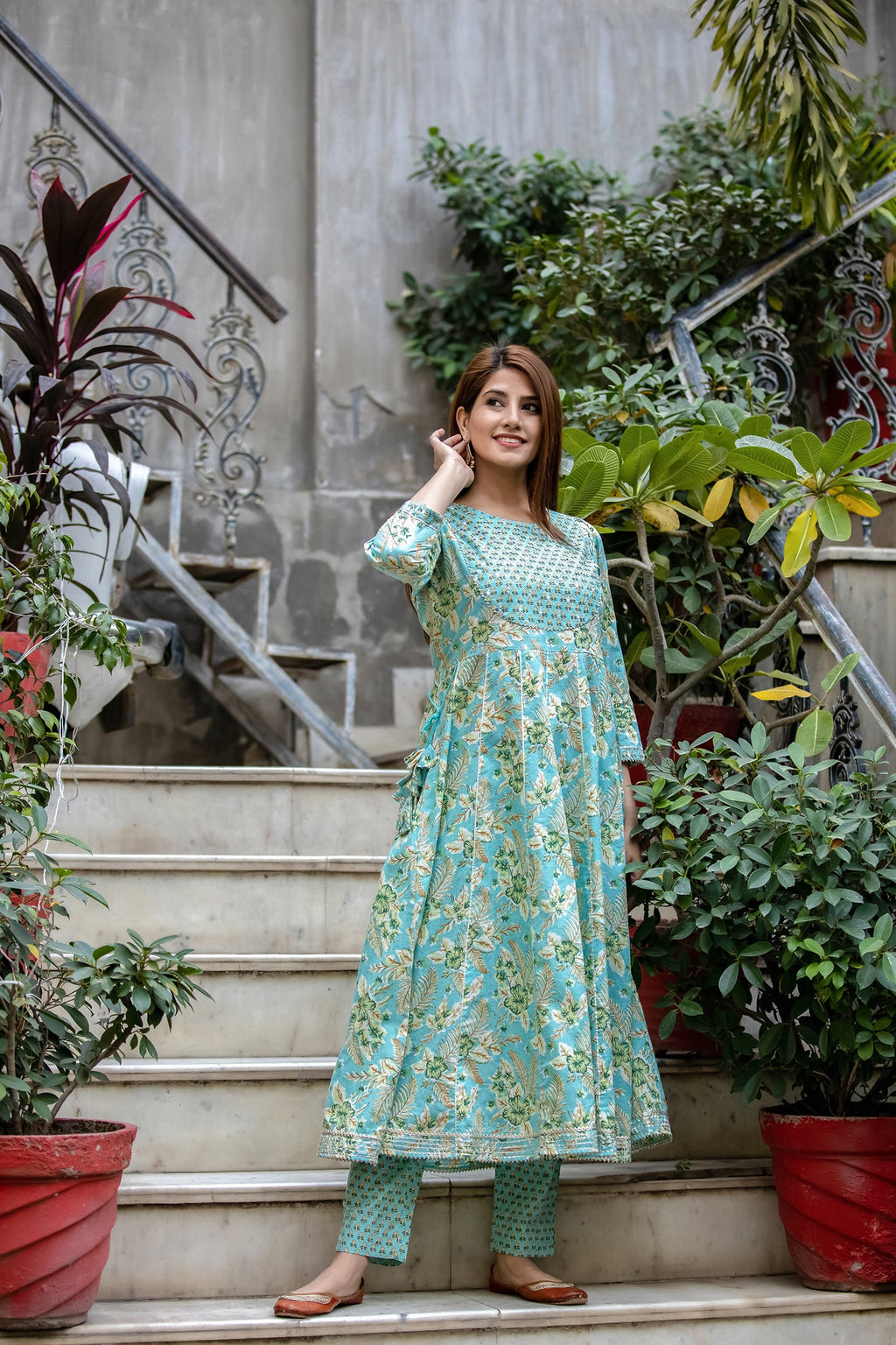 Kaajh Women's Green Mirror Embellished Anarkali Suit Set - Distacart