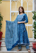 Kaajh Women's Blue Mirror Embellished Anarkali Suit Set - Distacart