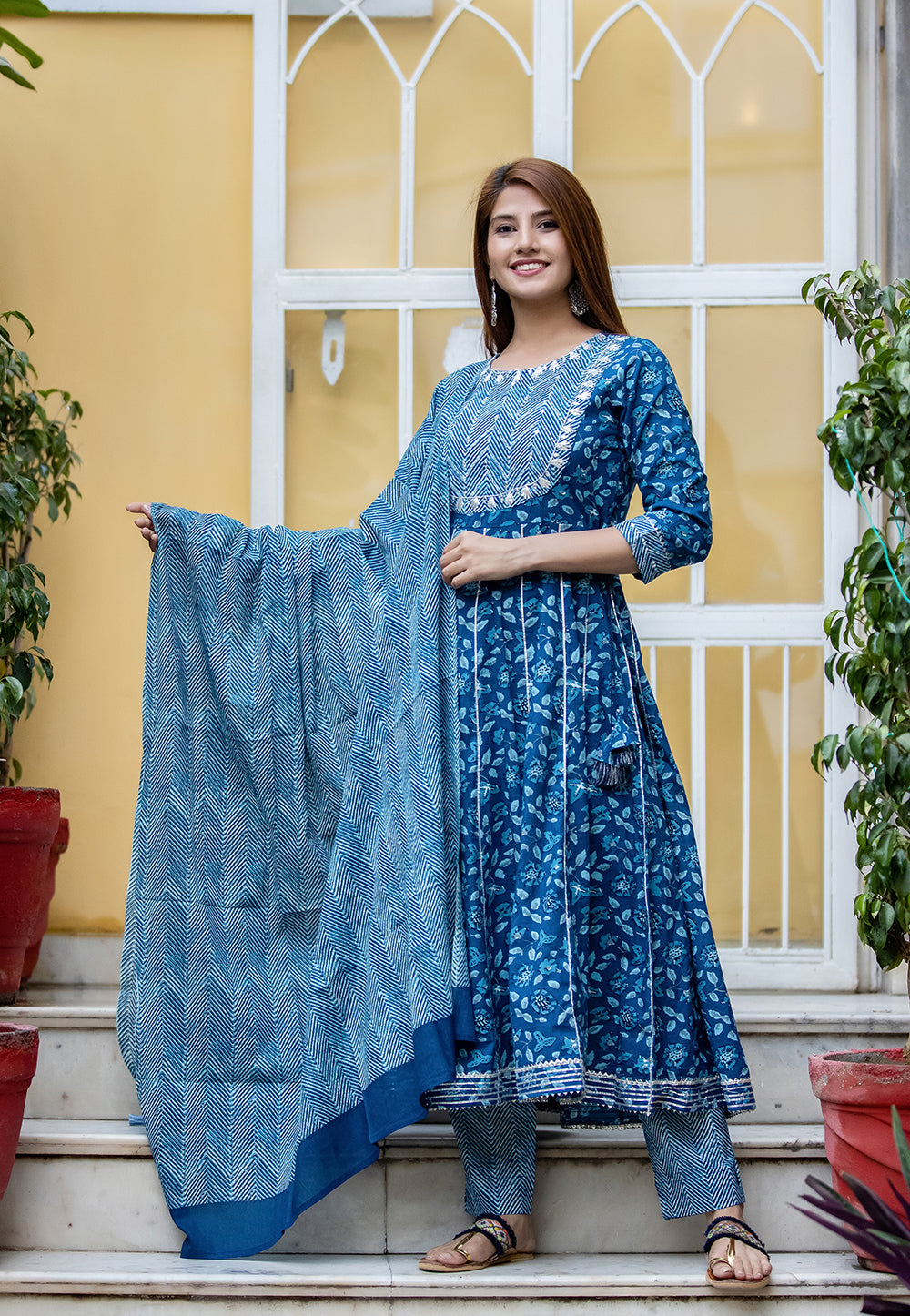 Kaajh Women's Blue Mirror Embellished Anarkali Suit Set - Distacart