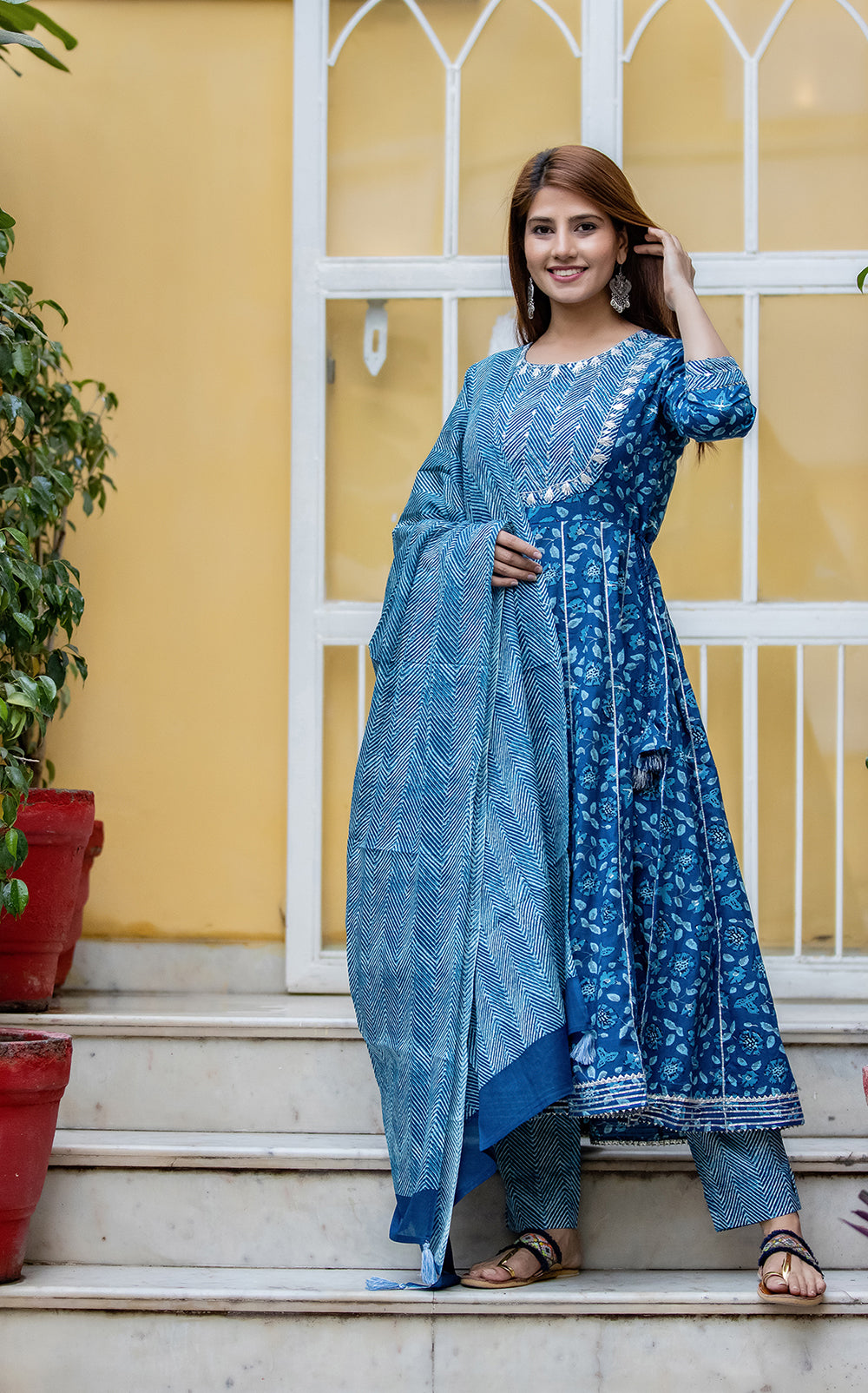 Kaajh Women's Blue Mirror Embellished Anarkali Suit Set - Distacart