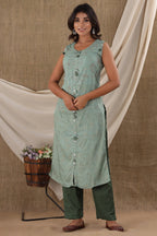 Kaajh Women's Green Sleeveless Casual Kurta Pant Set - Distacart