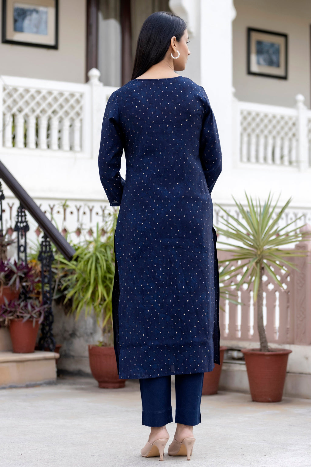 Kaajh Women's Blue Gold Printed Modal Silk Kurta Pant Set - Distacart