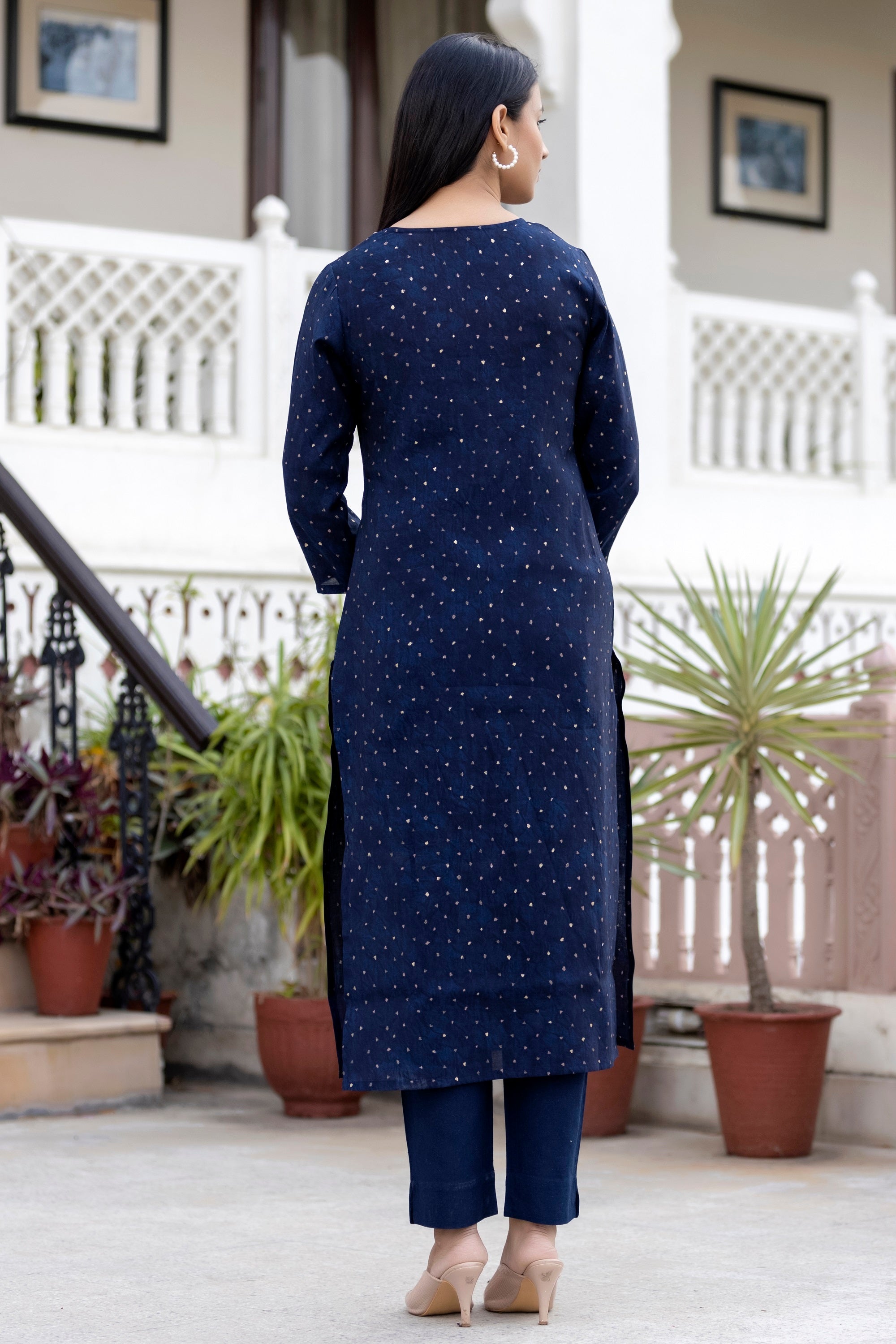 Kaajh Women's Blue Gold Printed Modal Silk Kurta Pant Set - Distacart