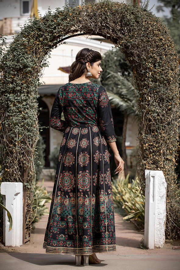Kaajh Women's Black Gold Printed Ethnic Gown - Distacart