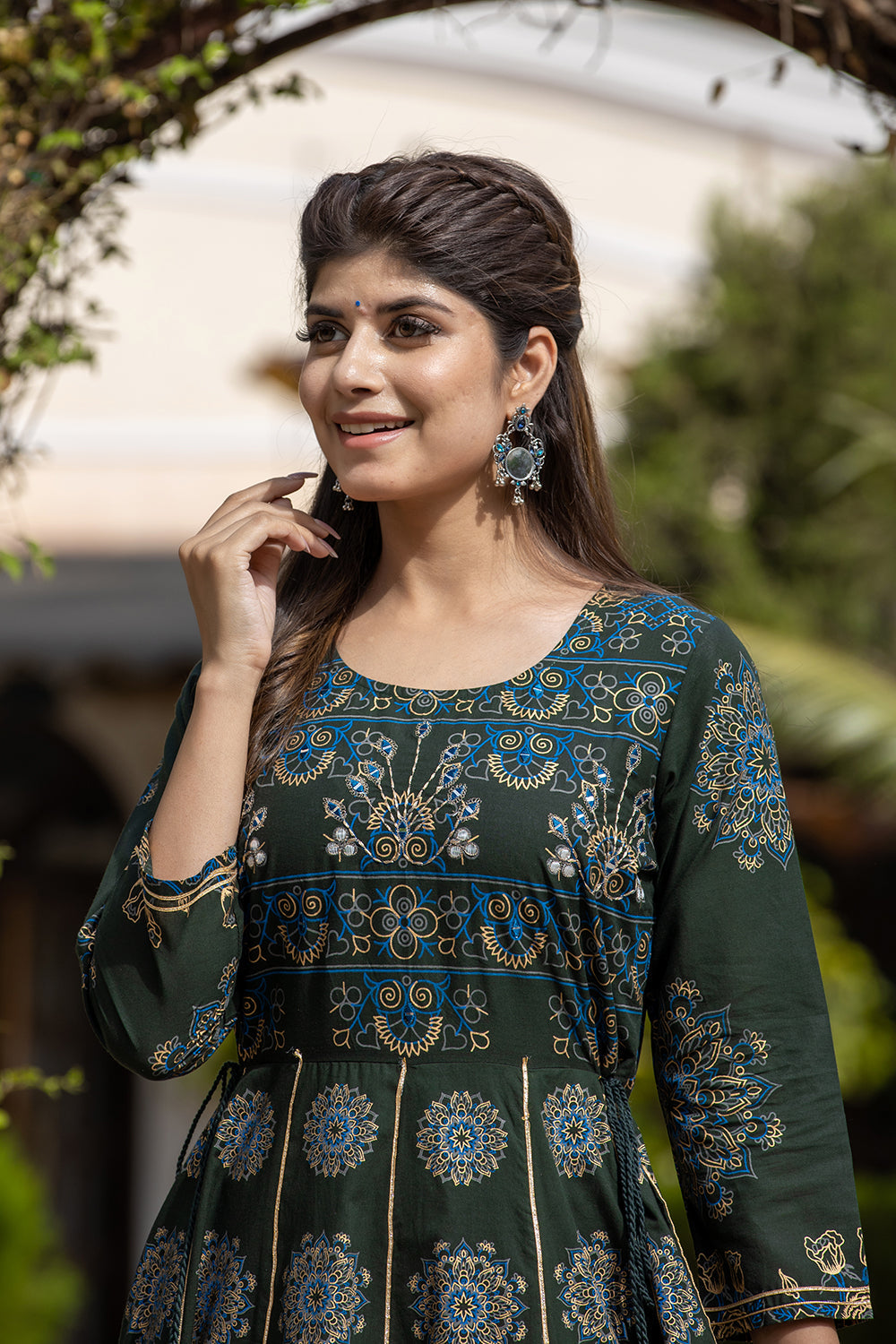 Kaajh Women's Green Gold Printed Ethnic Gown - Distacart