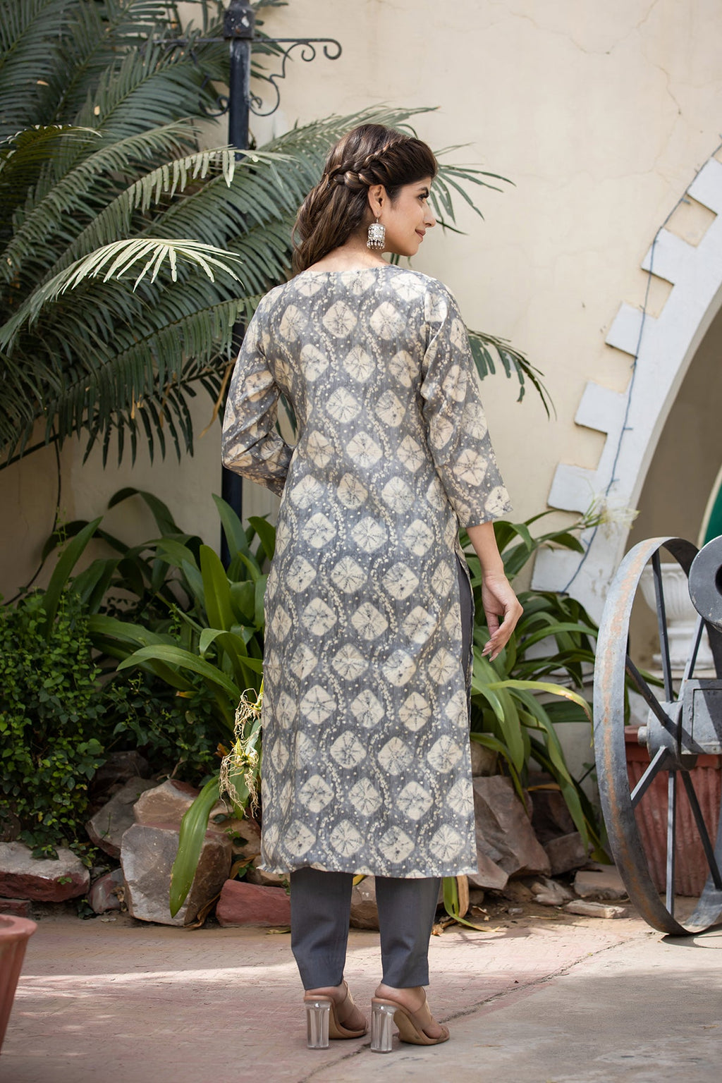 Kaajh Women's Grey Modal Silk Embroidered Suit Set - Distacart