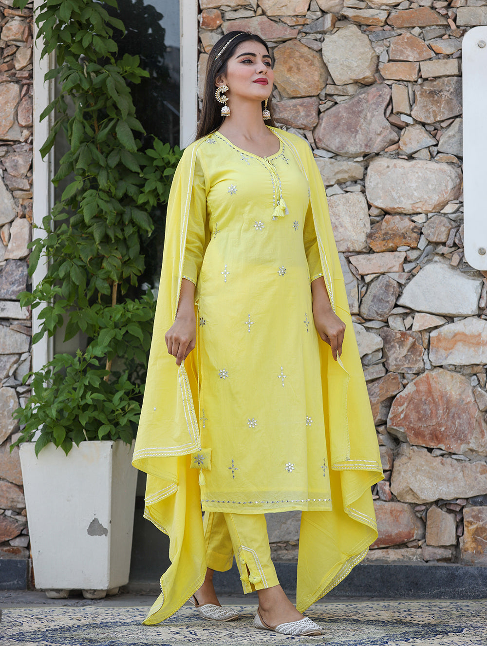 Kaajh Woman's Yellow Mirror Embellished Cotton Kurta Pant And Dupatta Set - Distacart