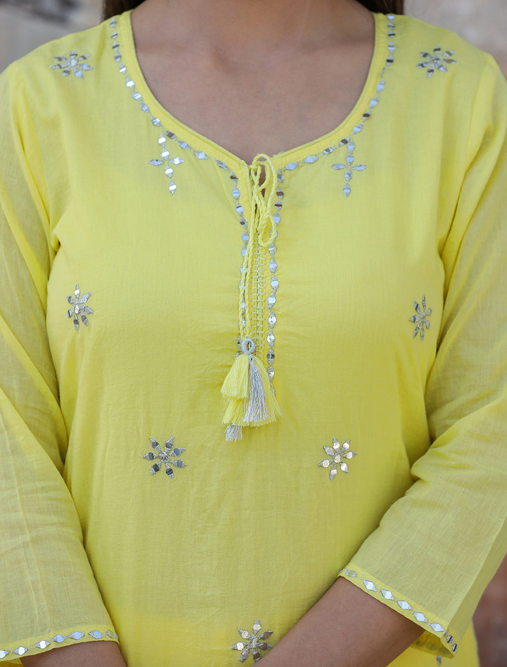 Kaajh Woman's Yellow Mirror Embellished Cotton Kurta Pant And Dupatta Set - Distacart