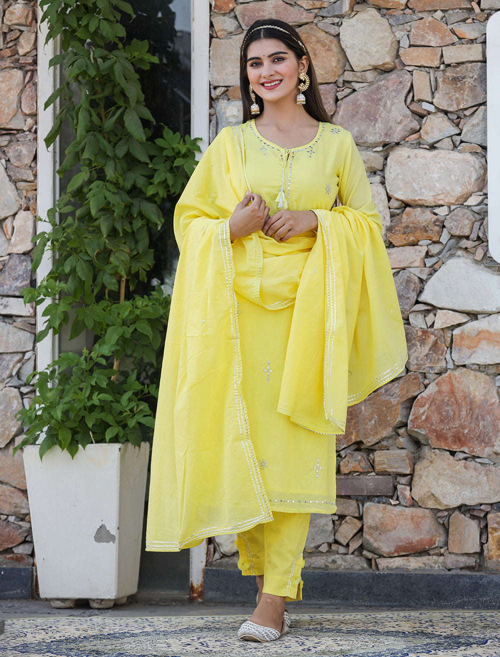 Kaajh Woman's Yellow Mirror Embellished Cotton Kurta Pant And Dupatta Set - Distacart