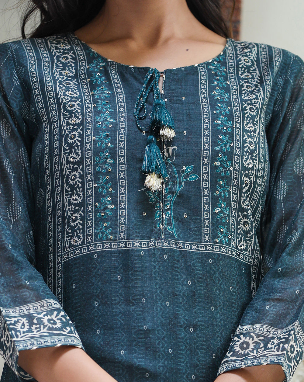Kaajh Women's Royal Blue Chanderi Kurta Set With Pant And Dupatta - Distacart