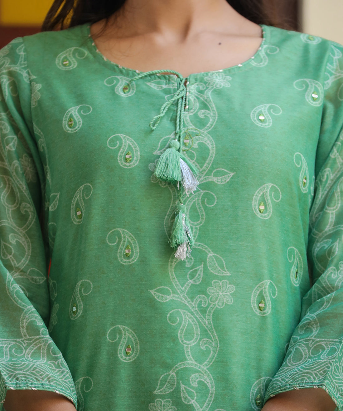 Kaajh Women's Green Printed Chanderi Kurta Set With Pant And Dupatta - Distacart
