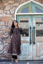 Kaajh Women's Navy Blue Printed Cotton Kurta Pant Set - Distacart