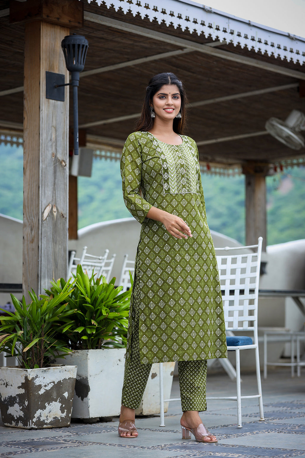 Kaajh Women's Green Printed Kurta Pant Set - Distacart