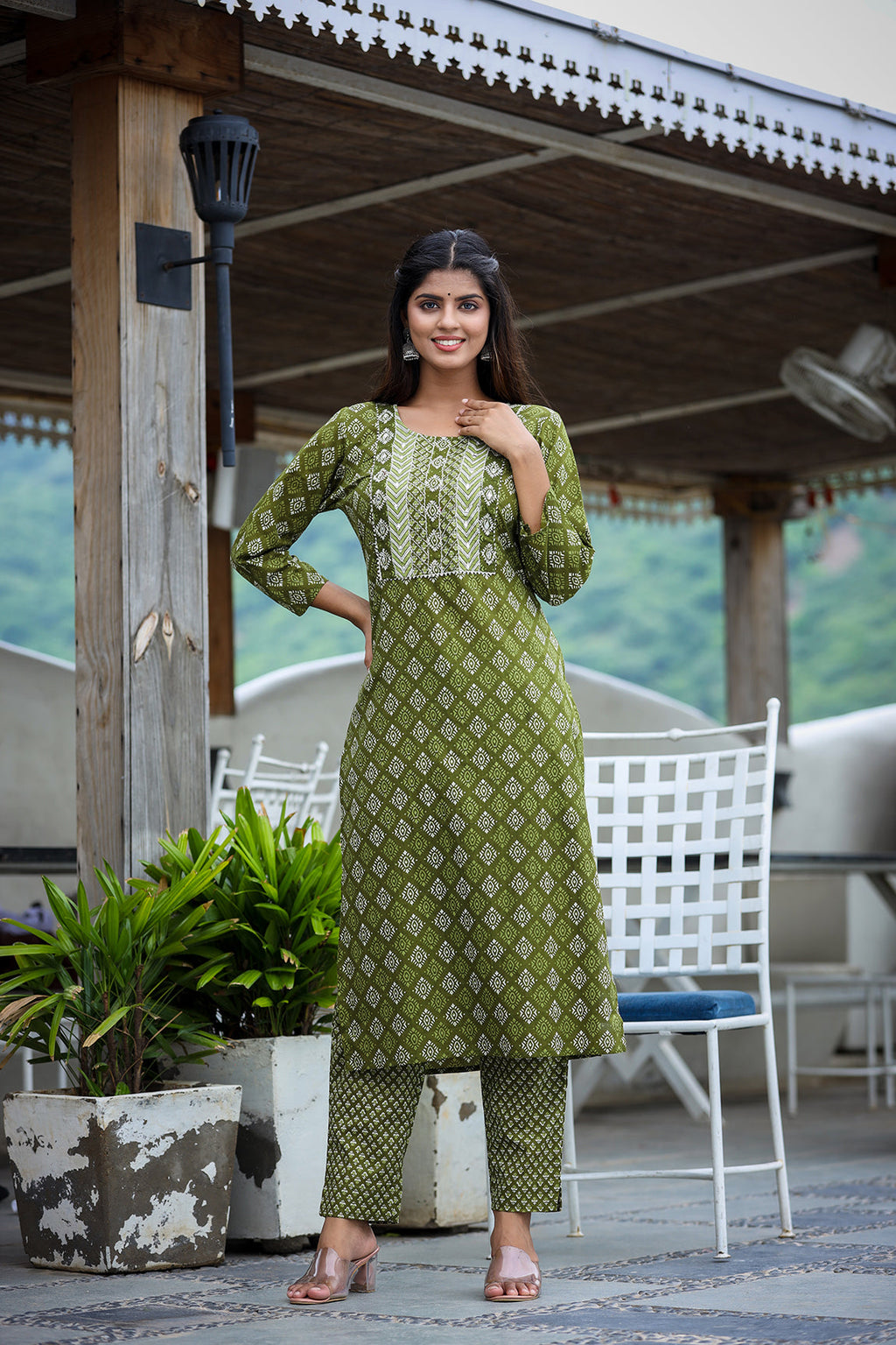 Kaajh Women's Green Printed Kurta Pant Set - Distacart