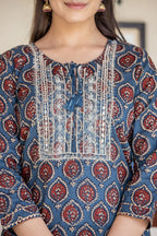 Kaajh Women's Blue Ajrak Print Cotton Kurta Pant Set - Distacart