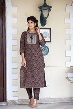 Kaajh Women's Brown Ajrak Print Cotton Kurta Pant Set - Distacart