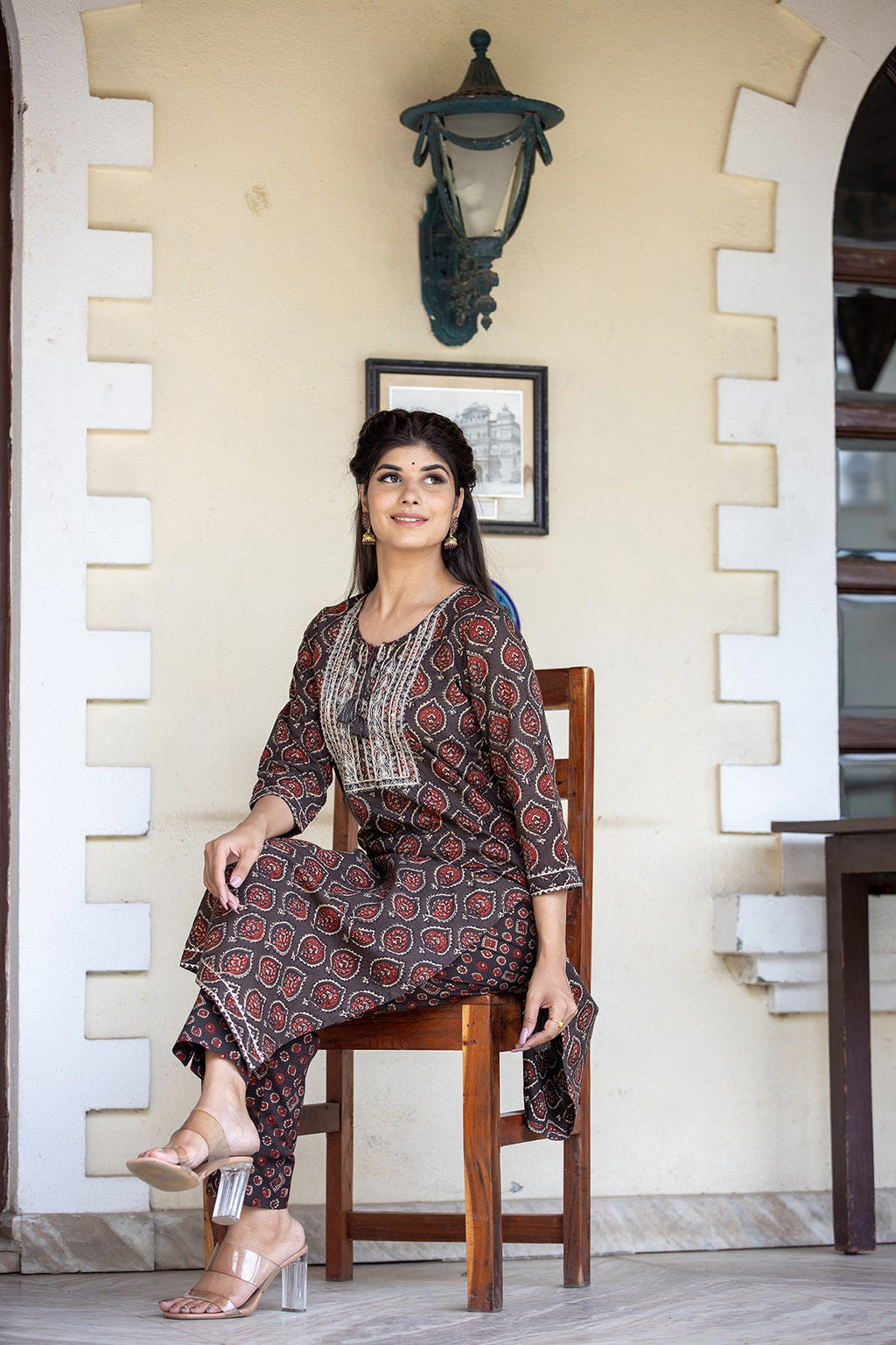 Kaajh Women's Brown Ajrak Print Cotton Kurta Pant Set - Distacart