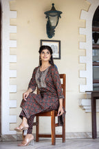 Kaajh Women's Brown Ajrak Print Cotton Kurta Pant Set - Distacart