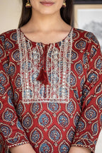 Kaajh Women's Red Ajrak Print Cotton Kurta Pant Set - Distacart
