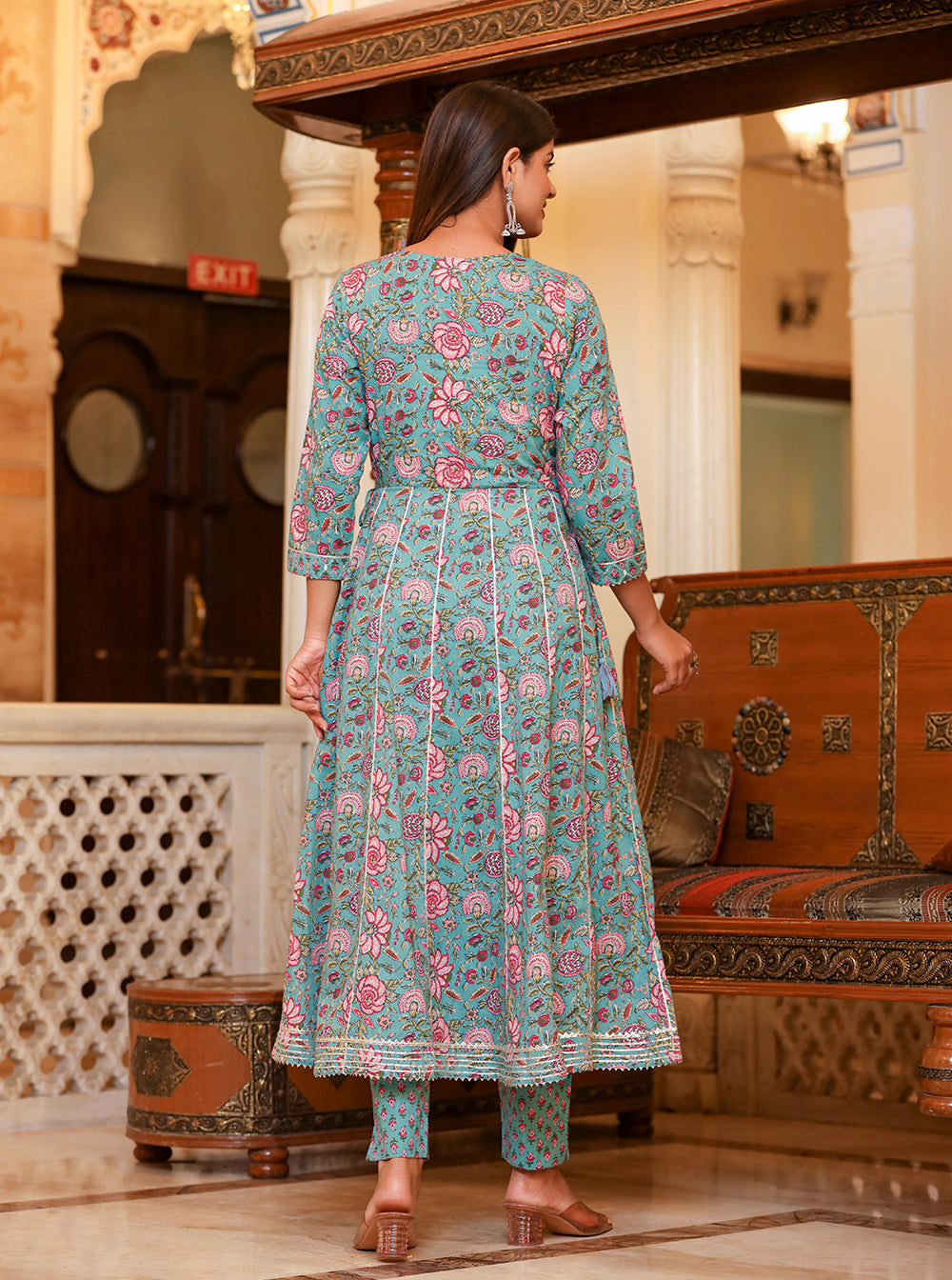 Kaajh Women's Turquoise Floral Print Flared Anarkali Kurta With Pant - Distacart