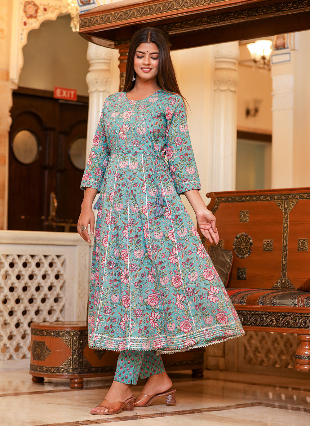 Kaajh Women's Turquoise Floral Print Flared Anarkali Kurta With Pant - Distacart